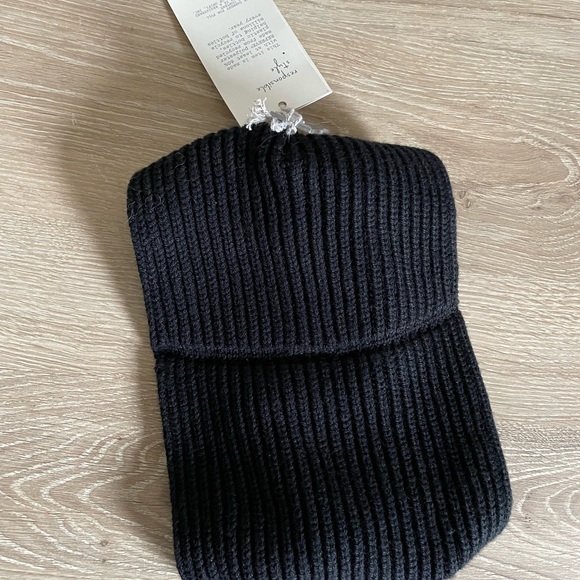 Braided Knit Head Wrap - Picture 6 of 6